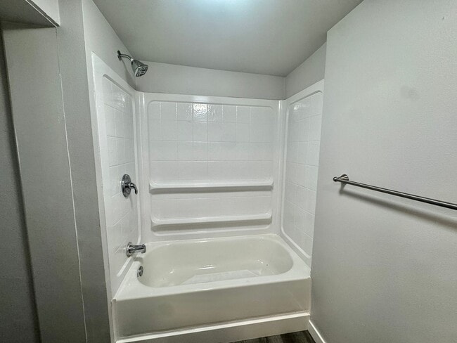 Building Photo - Beautifully Remodeled 4-Bedroom Home with Spacious Backyard in Mountlake Terrace