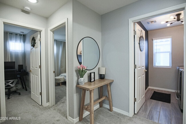 Building Photo - 8820 W Lamar Rd