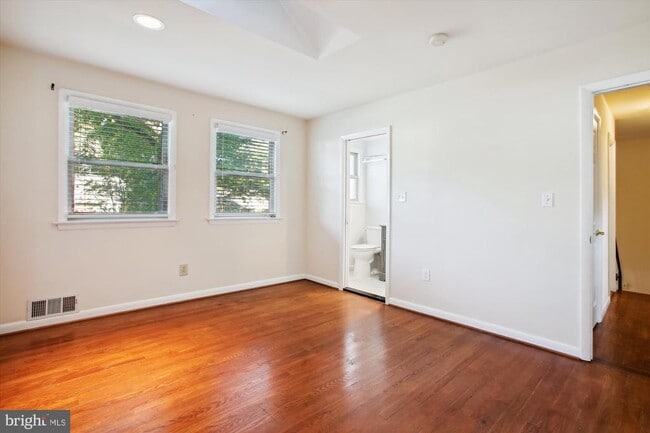 Building Photo - 8509 Cyrus Pl