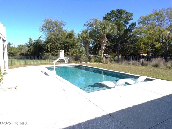 Building Photo - 42 Harbor Village Terrace