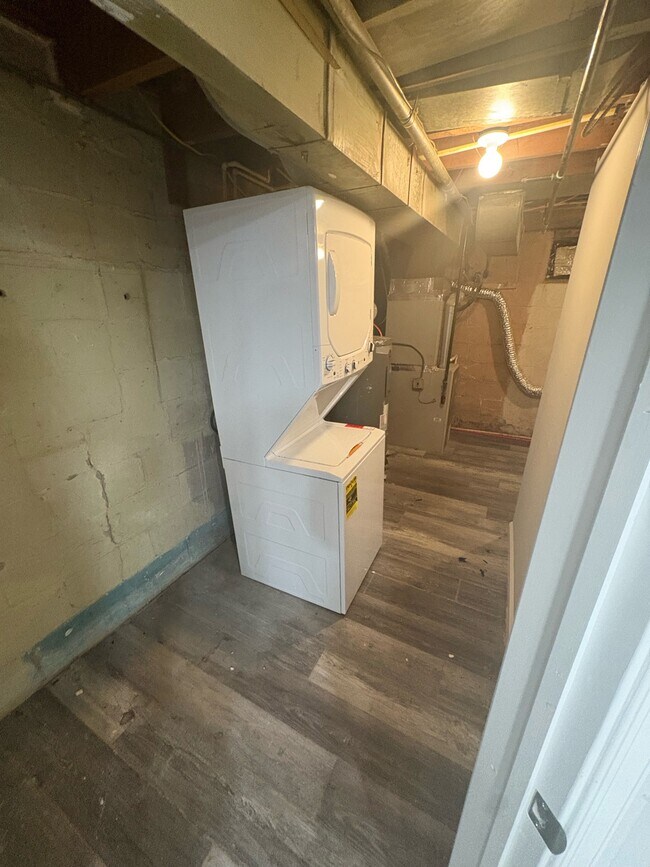 Building Photo - 3611 W Lexington St