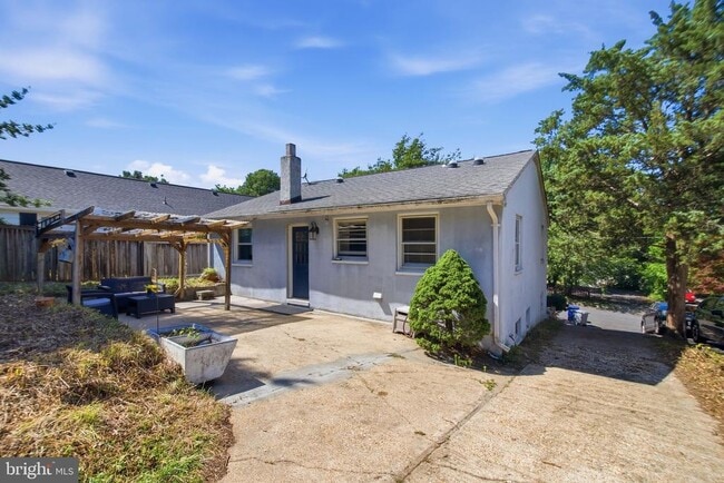 Building Photo - 3141 Clayborne Ave