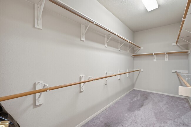 Building Photo - 22914 Breton Point Dr