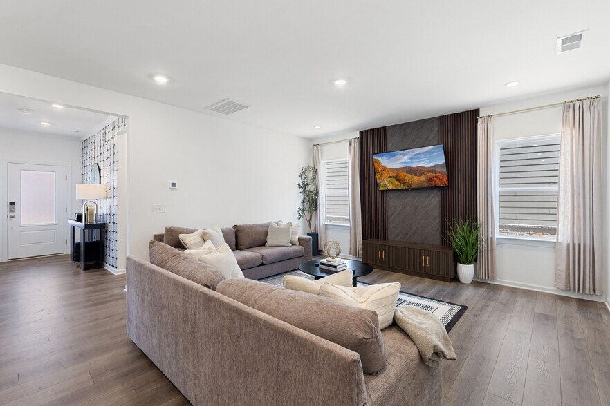 Building Photo - 1204 Hardin Hill Lane