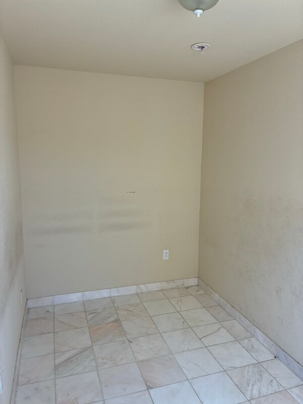 Building Photo - 10879 San Pablo Ave