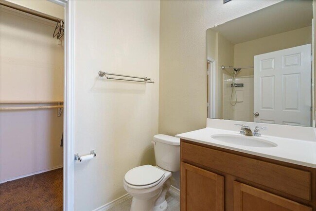 Building Photo - 194 Yellowbark St