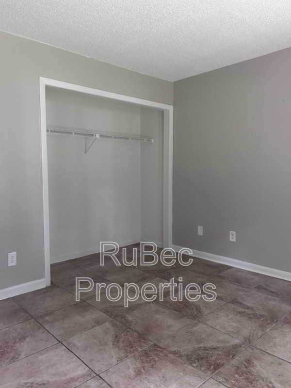 Building Photo - 4416 Sharon Chase Dr