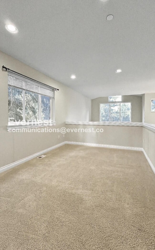 Building Photo - 18822 1st Ave NW