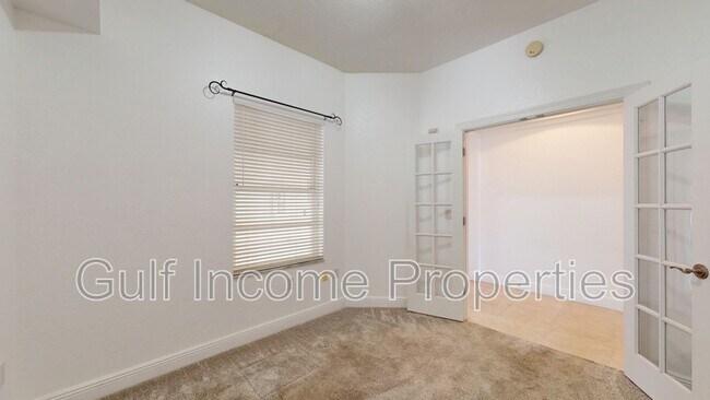 Building Photo - 2715 Terra Ceia Bay Blvd