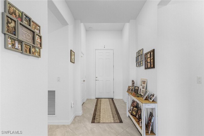 Building Photo - 14712 Cantabria Dr