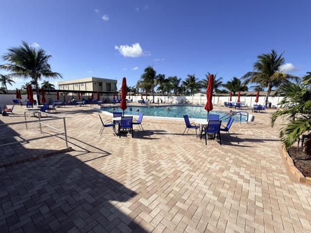 Building Photo - 2804 Crosley Dr E