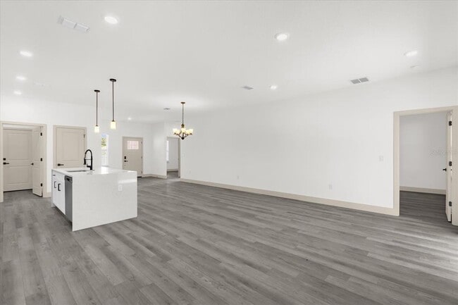 Building Photo - 4717 SW 166th Ln