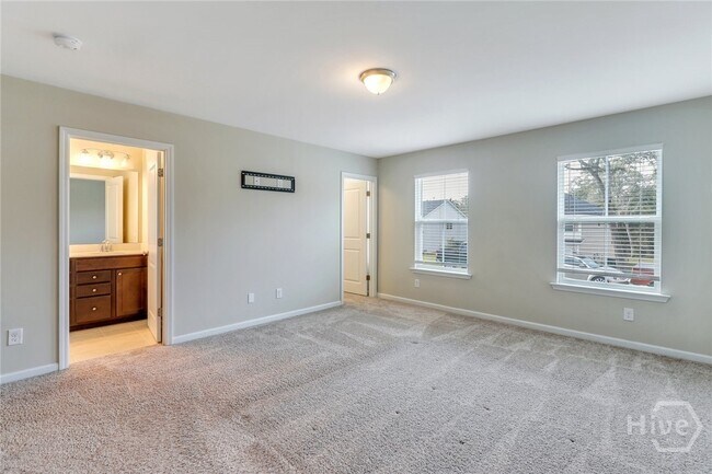 Building Photo - 580 Waybridge Way