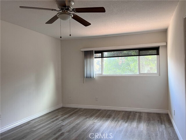 Building Photo - 930 N Redding Way