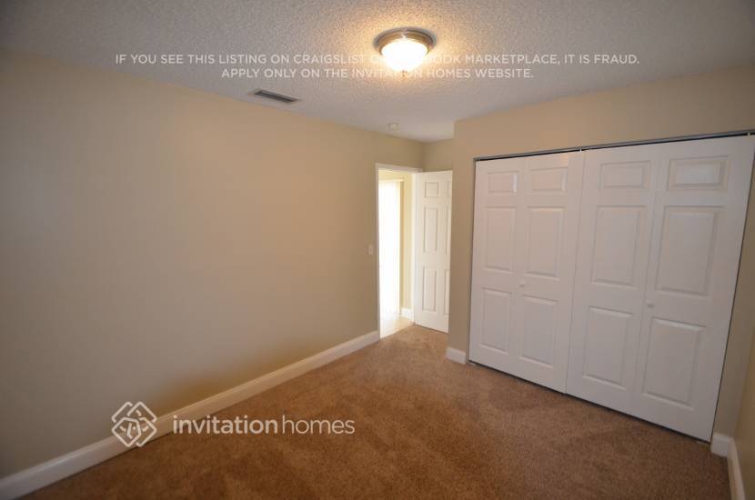 Building Photo - 9381 NW 33rd Pl