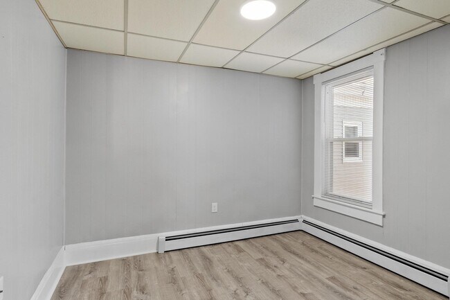 Building Photo - 140 Bailey St