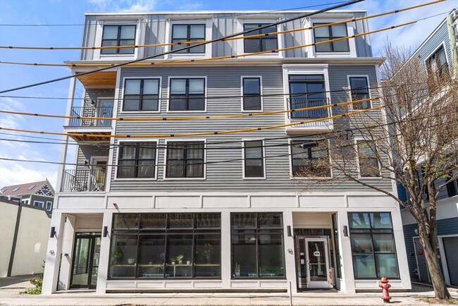 Building Photo - 40 Medford St