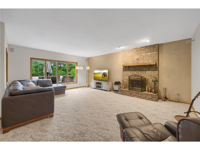 Building Photo - 3759 Greensboro Dr