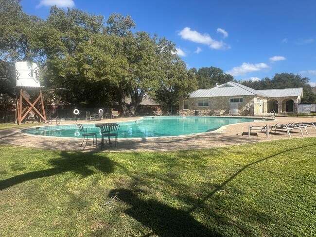 Building Photo - 12360 Hart Crest