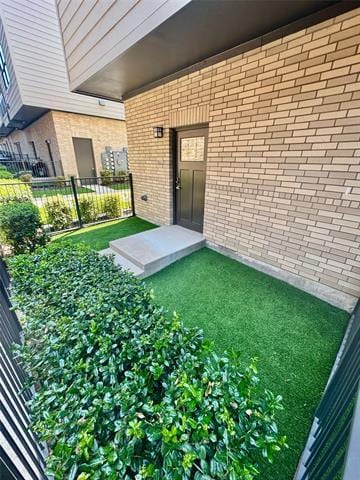 Building Photo - 5619 Belmont Ave