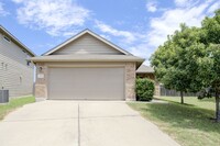 Building Photo - 7000 Crestone Rd