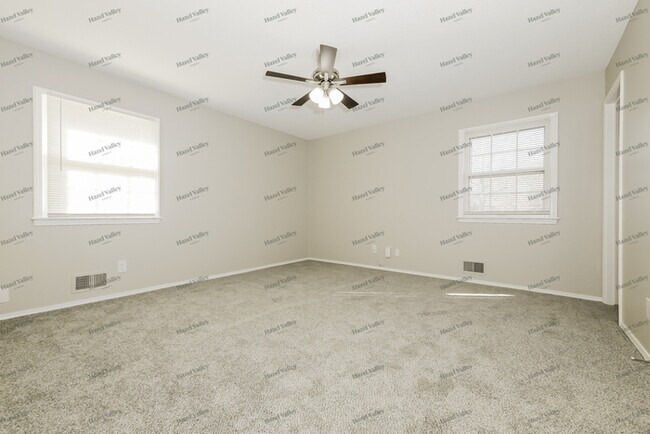 Building Photo - 12810 Craig Ave