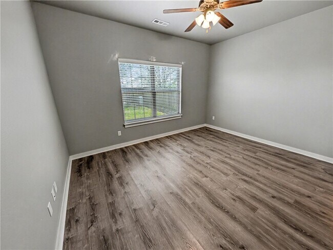 Building Photo - 396 N Torc Ln