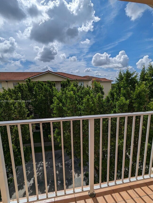 Building Photo - 6940 NW 179th St