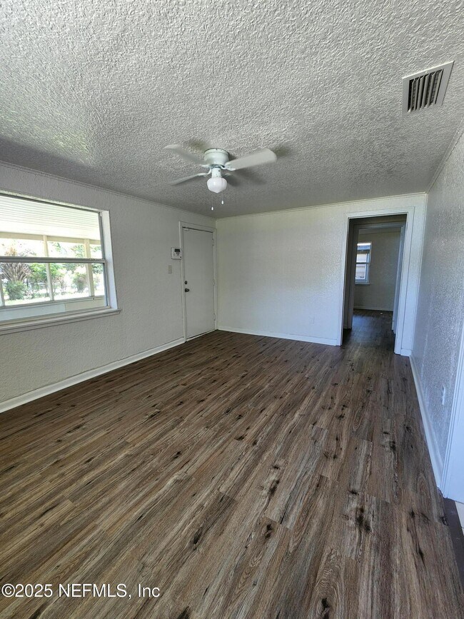Building Photo - 9156 4th Ave