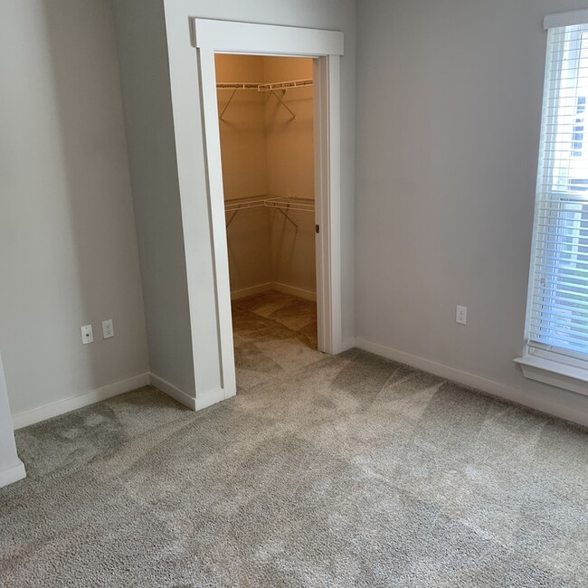 Building Photo - 109 Residences Ln