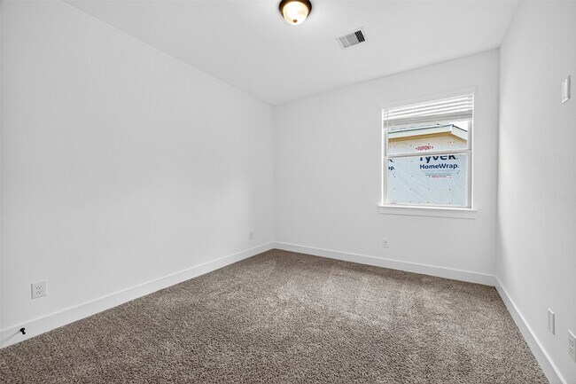 Building Photo - 10727 River Walk Dr