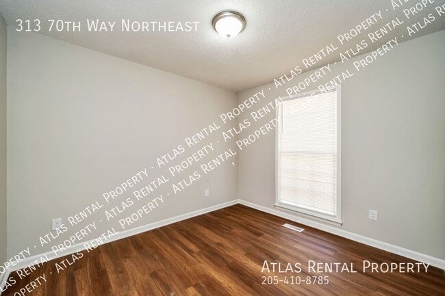 Building Photo - 313 70th NE Wy