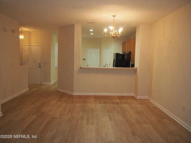 Building Photo - 12301 Kernan Forest Blvd