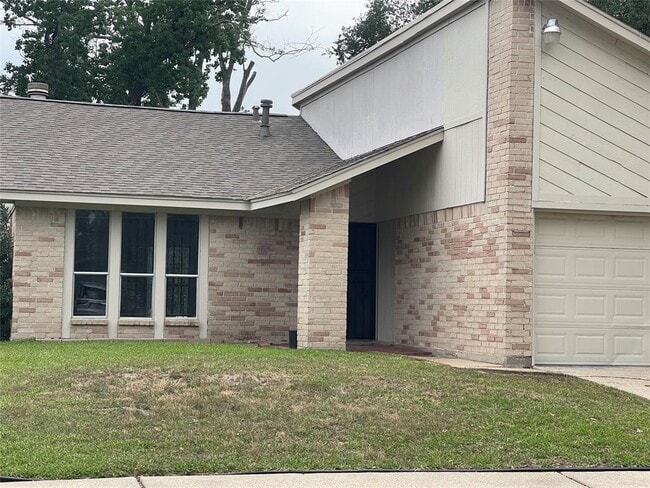 Building Photo - 16219 Delgado Dr