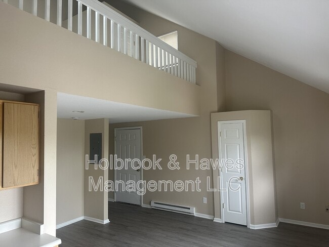 Building Photo - 4531 Boardwalk Dr