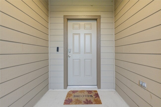 Building Photo - 1615 Goose Island Ln