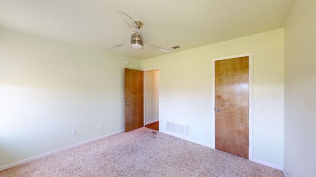 Building Photo - GORGEOUS HOME IN NOLANVILLE CLOSE TO FORT ...