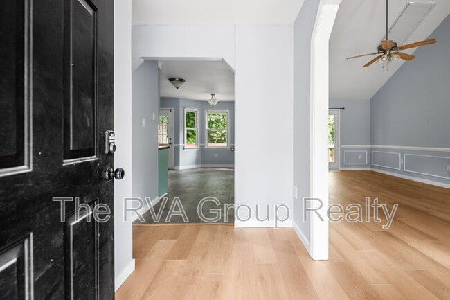 Building Photo - 4718 Mason Dale Dr