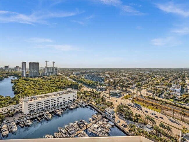 Building Photo - 17301 Biscayne Blvd