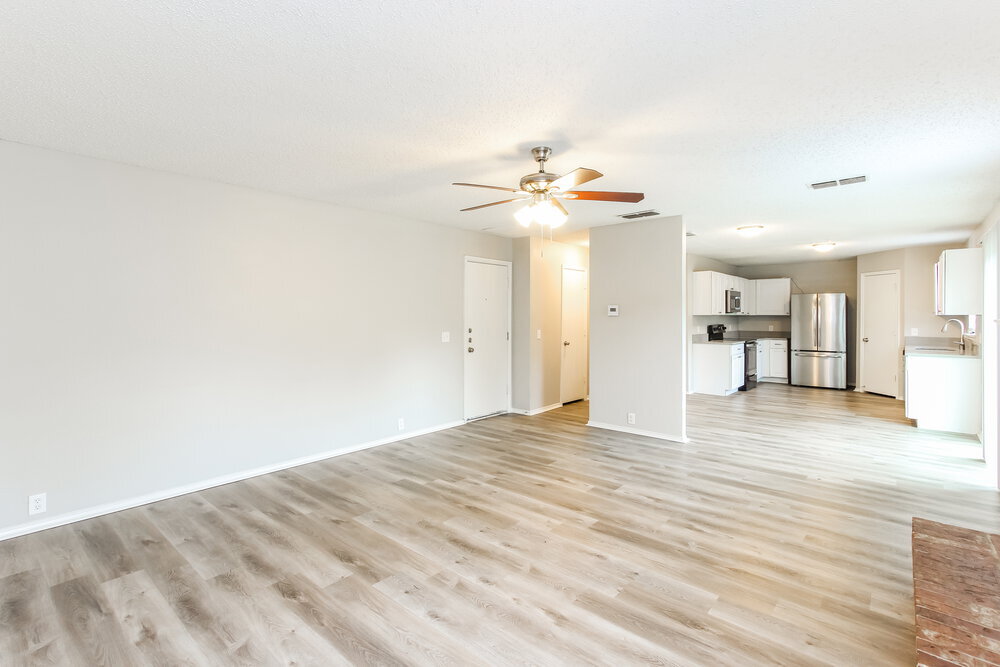 Building Photo - 1104 Beechwood Dr