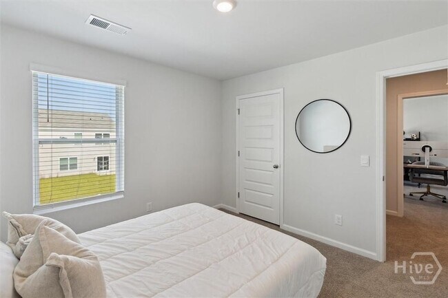 Building Photo - 448 Flat Rock Trace