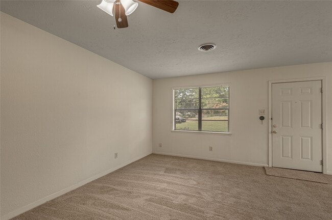Building Photo - 2125 Avenue N