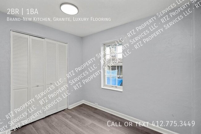 Building Photo - 904 Hilltop St
