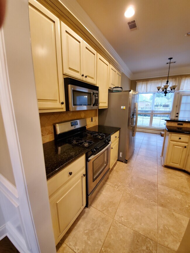 Building Photo - 9737 Faversham Ct