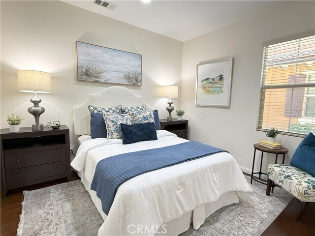 Building Photo - 81 Keepsake