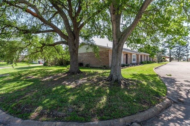 Building Photo - 1171 Park Meadow Dr