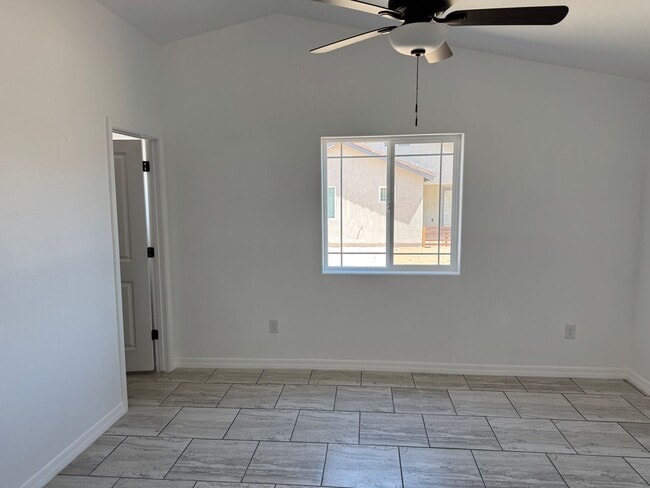 Building Photo - Newer San Luis Three Bedroom Home