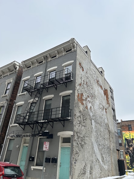 Building Photo - 1818 Logan St