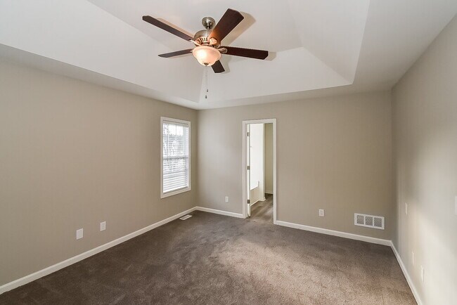 Building Photo - 6348 New Gate Dr