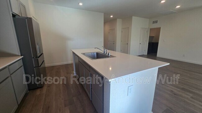 Building Photo - 7571 Grassy Plns Dr